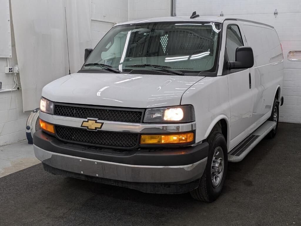 2024 CHEVROLET Express