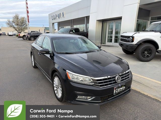 2017 VOLKSWAGEN Passat