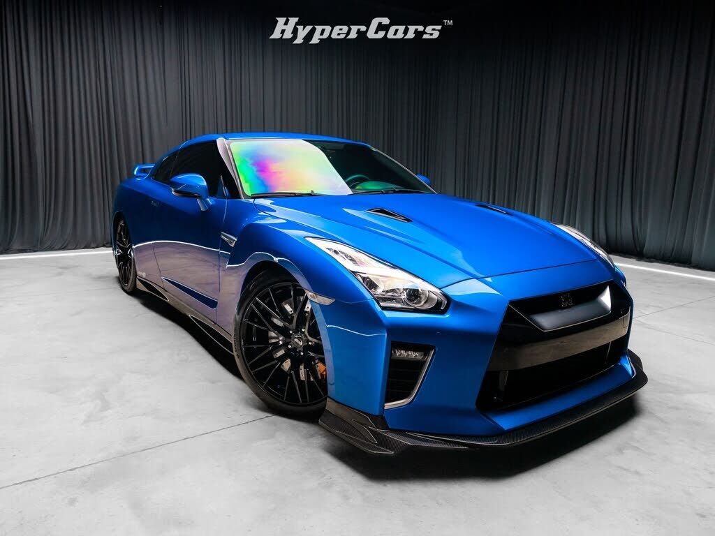 2020 NISSAN GT-R