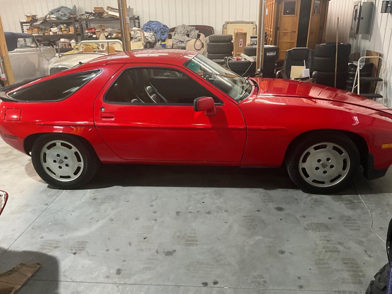 1985 PORSCHE 924