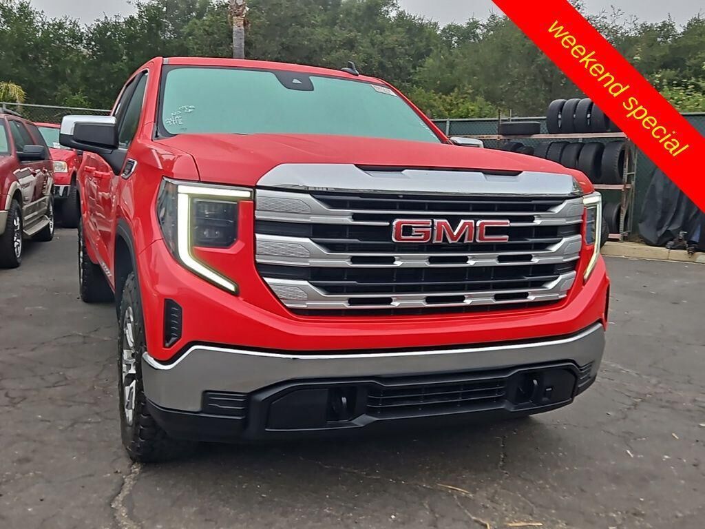 2023 GMC Sierra