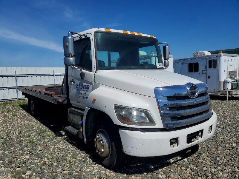 2017 HINO Conventional Type Truck