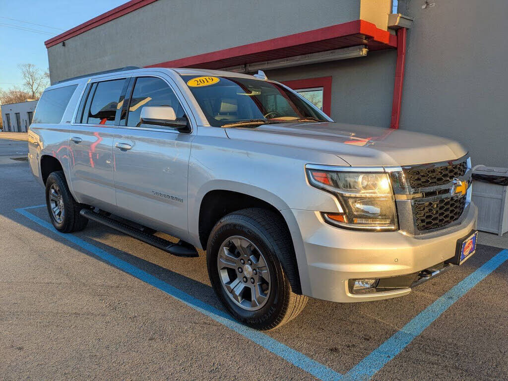 2019 CHEVROLET Suburban