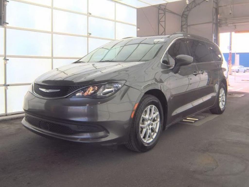 2021 CHRYSLER Voyager
