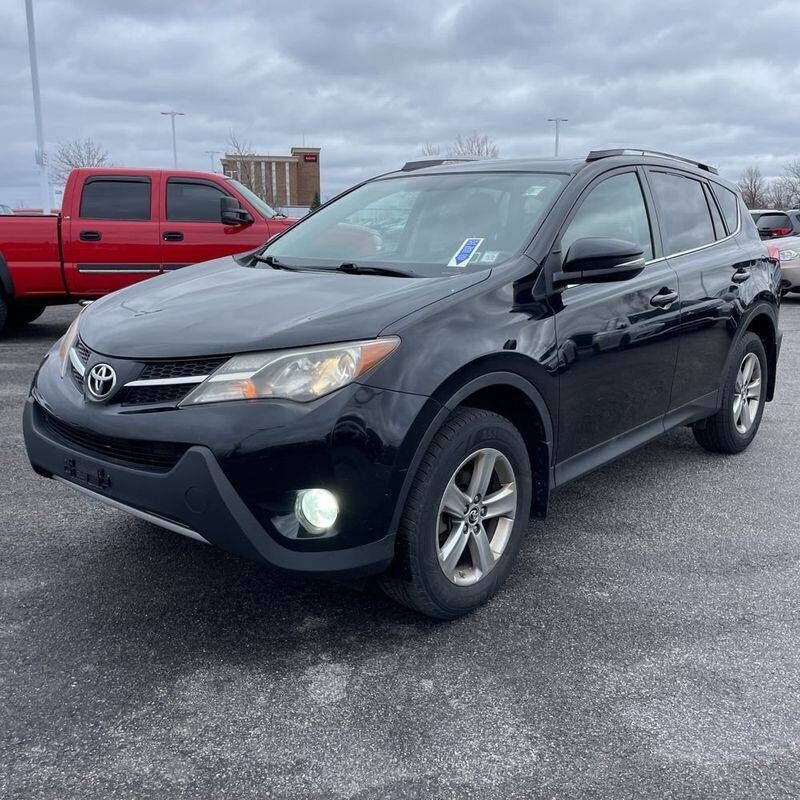 2015 TOYOTA RAV4