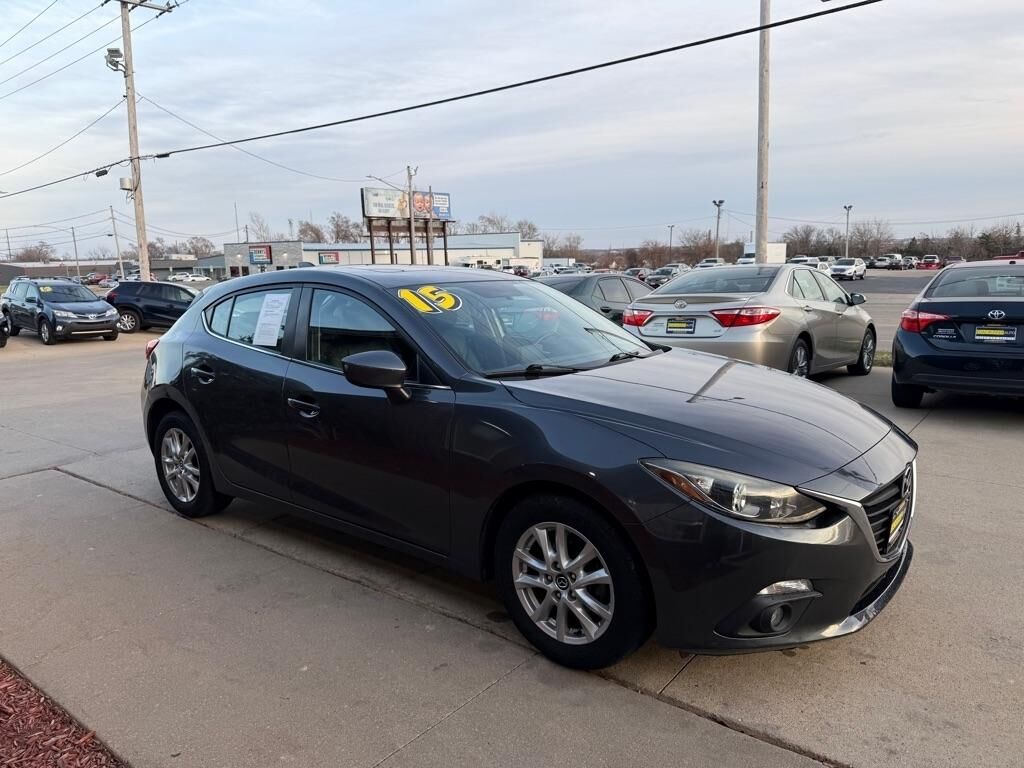 2015 MAZDA Mazda3