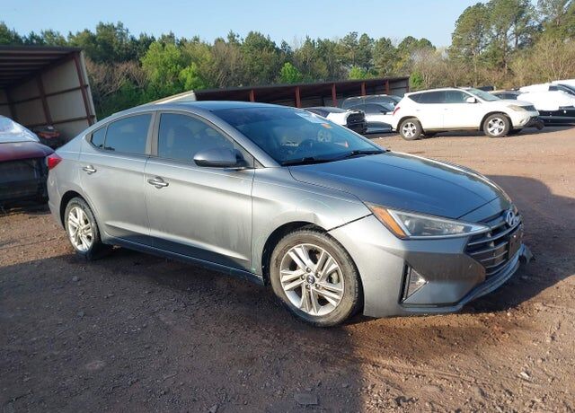 2019 HYUNDAI Elantra