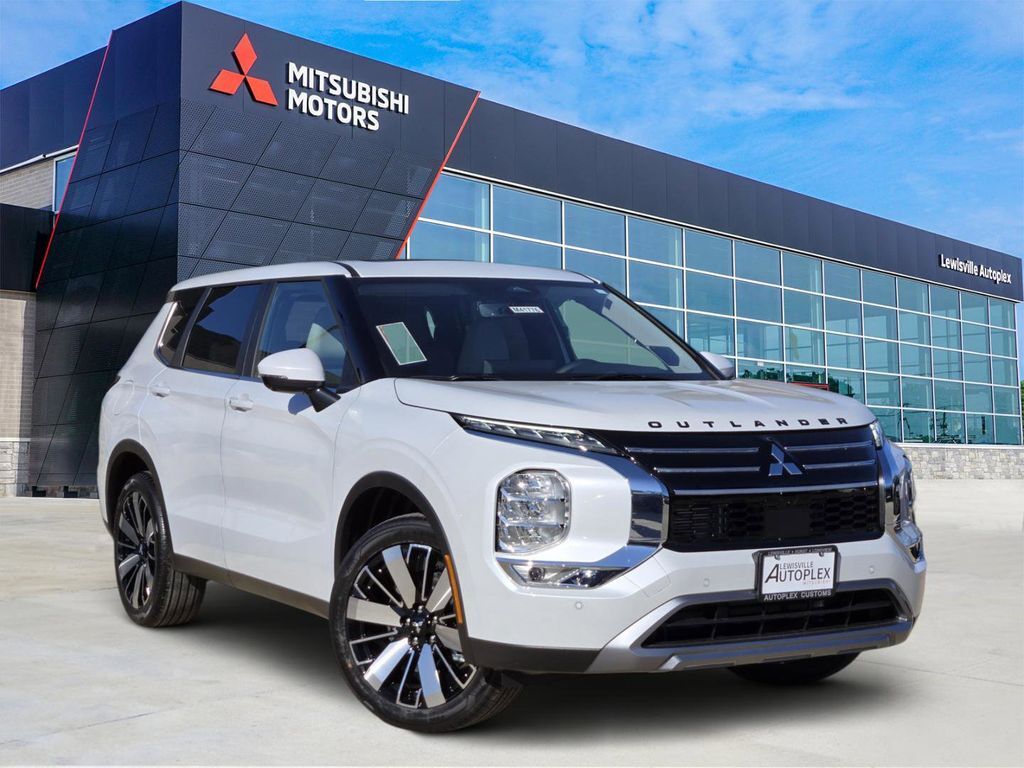 2026 MITSUBISHI Outlander