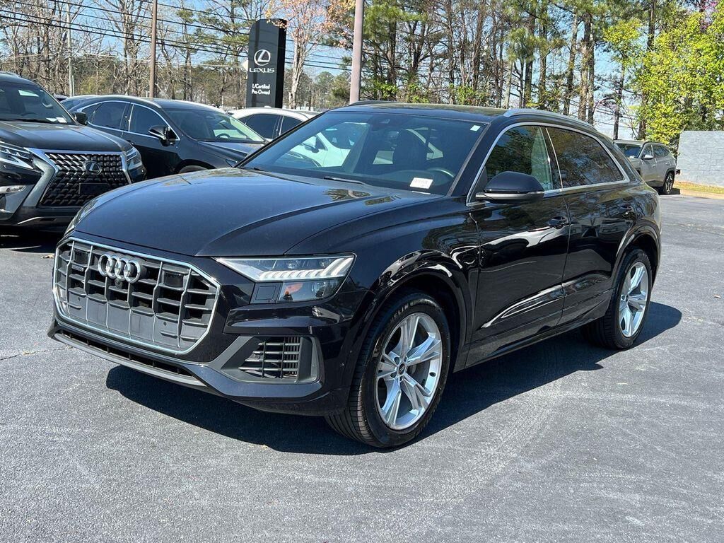 2021 Audi Q8