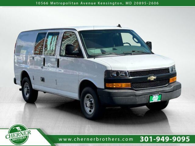 2021 CHEVROLET Express