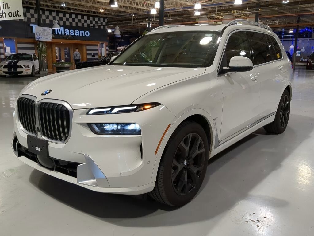 2024 BMW X7