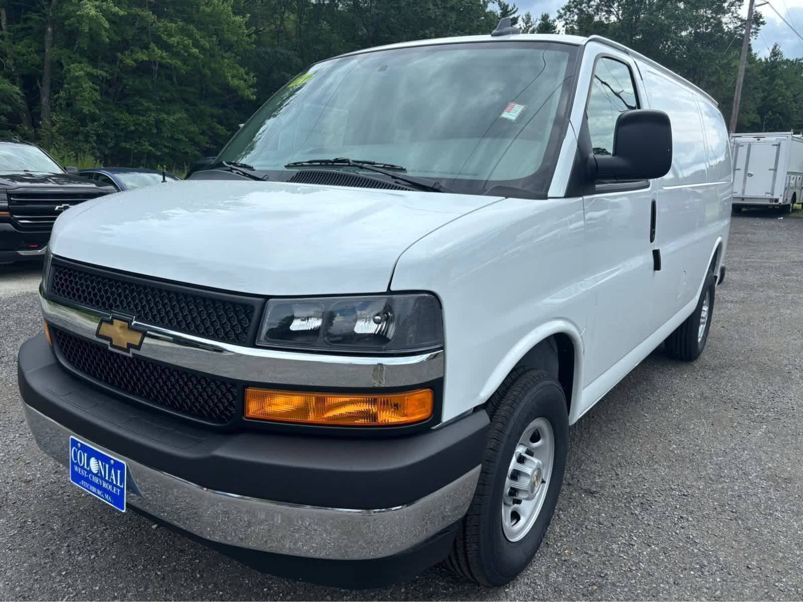 2025 CHEVROLET Express