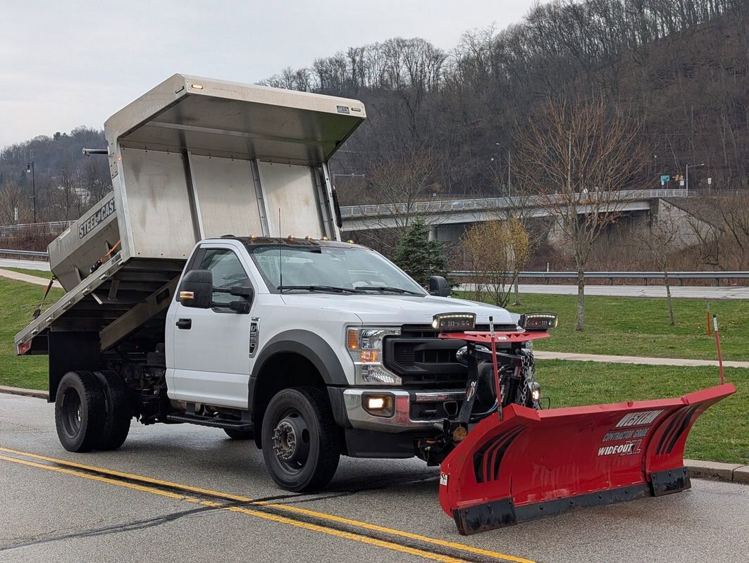 2022 FORD F-550