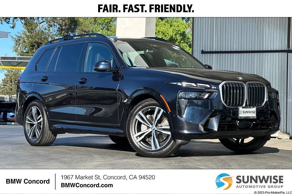 2023 BMW X7