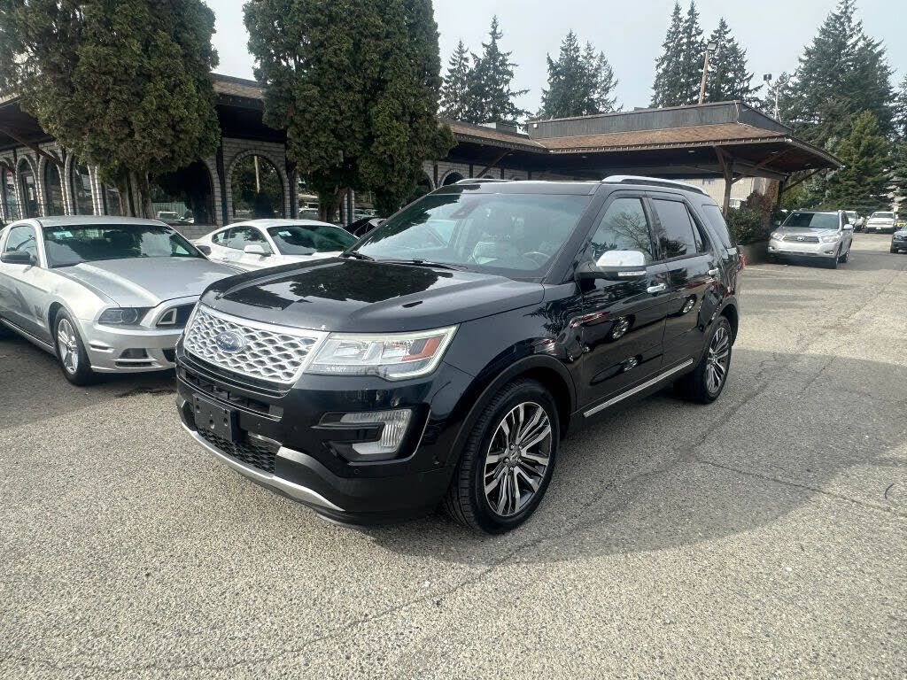 2017 FORD Explorer