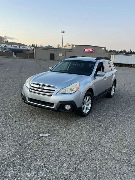 2013 SUBARU Outback
