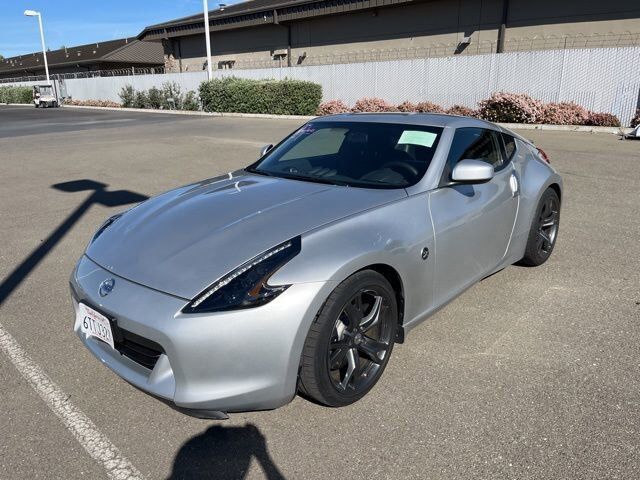 2011 NISSAN 370Z