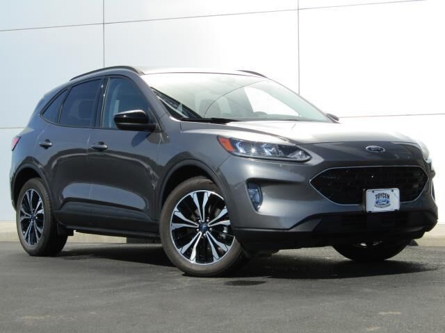2022 FORD Escape