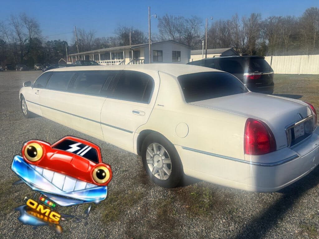 2006 LINCOLN Town Car