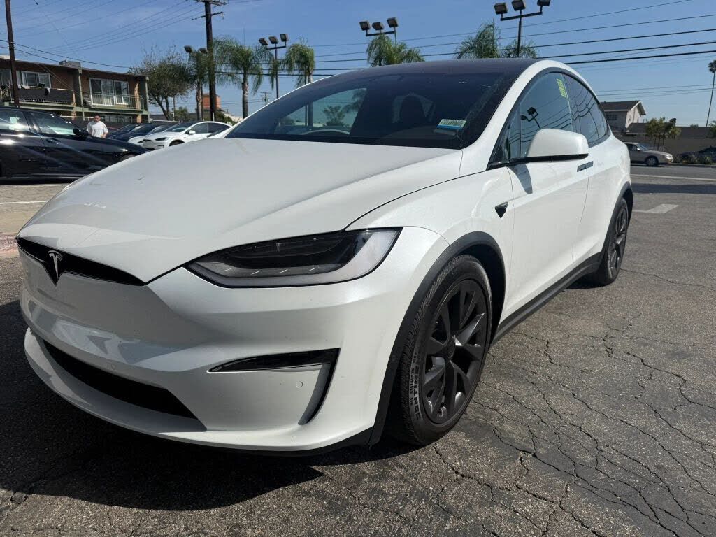 2023 TESLA Model X