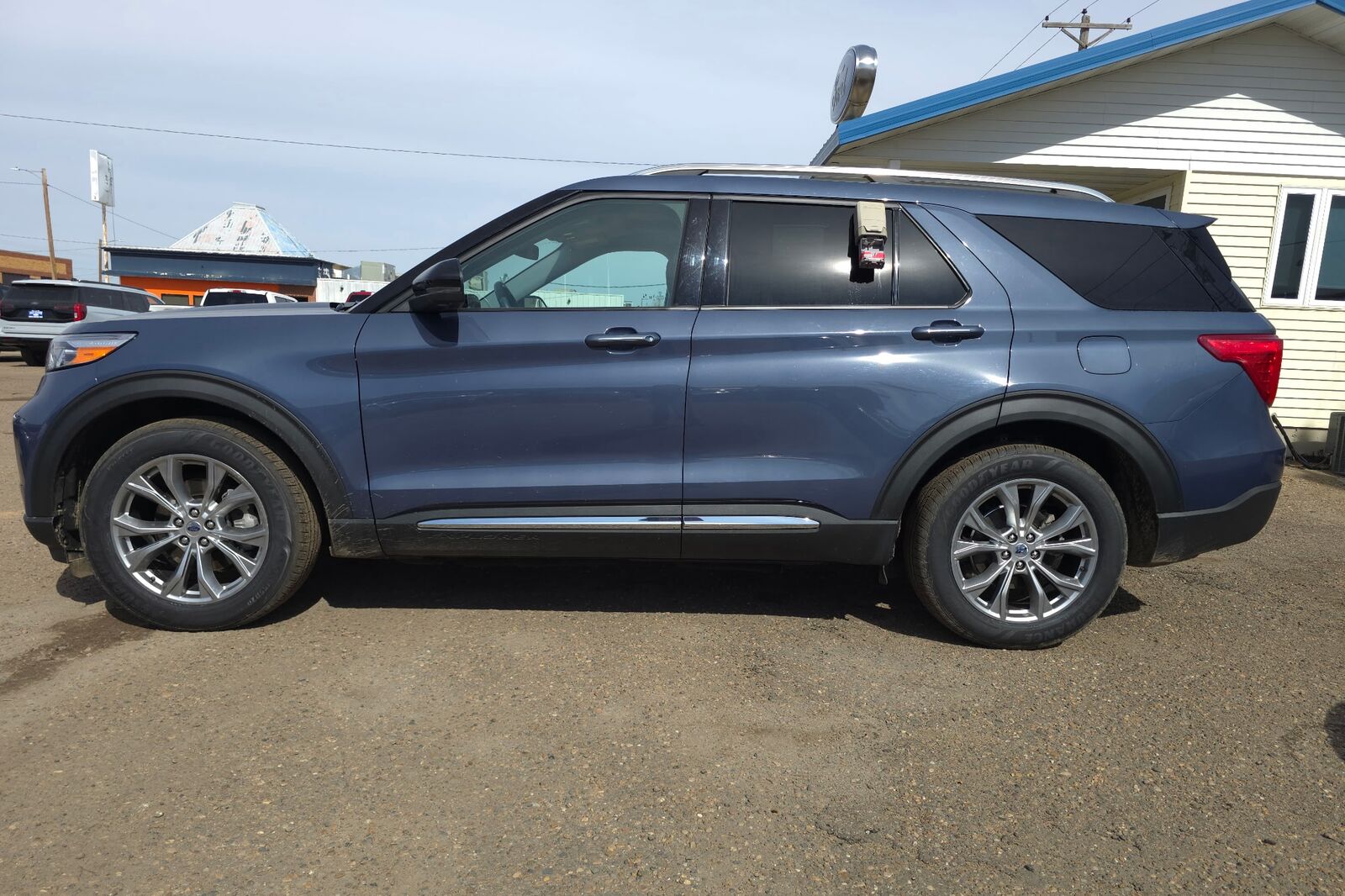2021 FORD Explorer