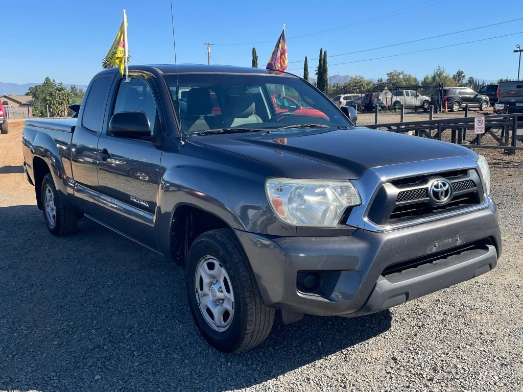 2013 TOYOTA Tacoma