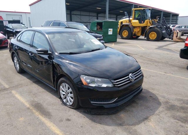 2015 VOLKSWAGEN Passat