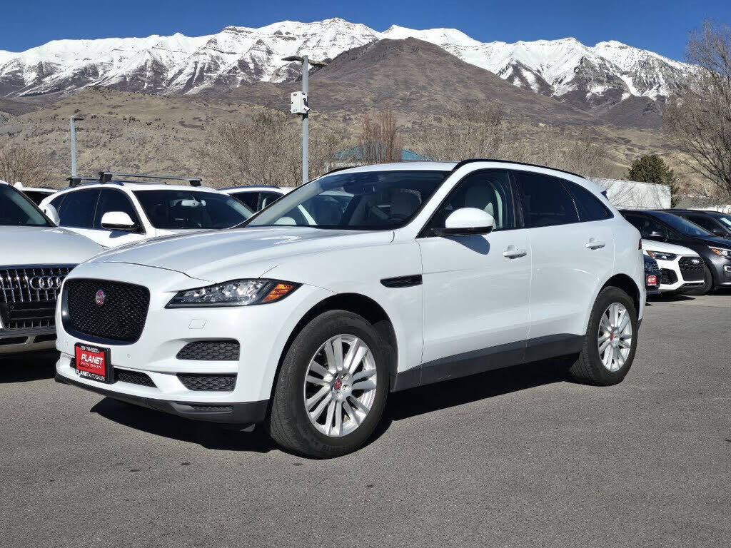 2017 JAGUAR F-Pace
