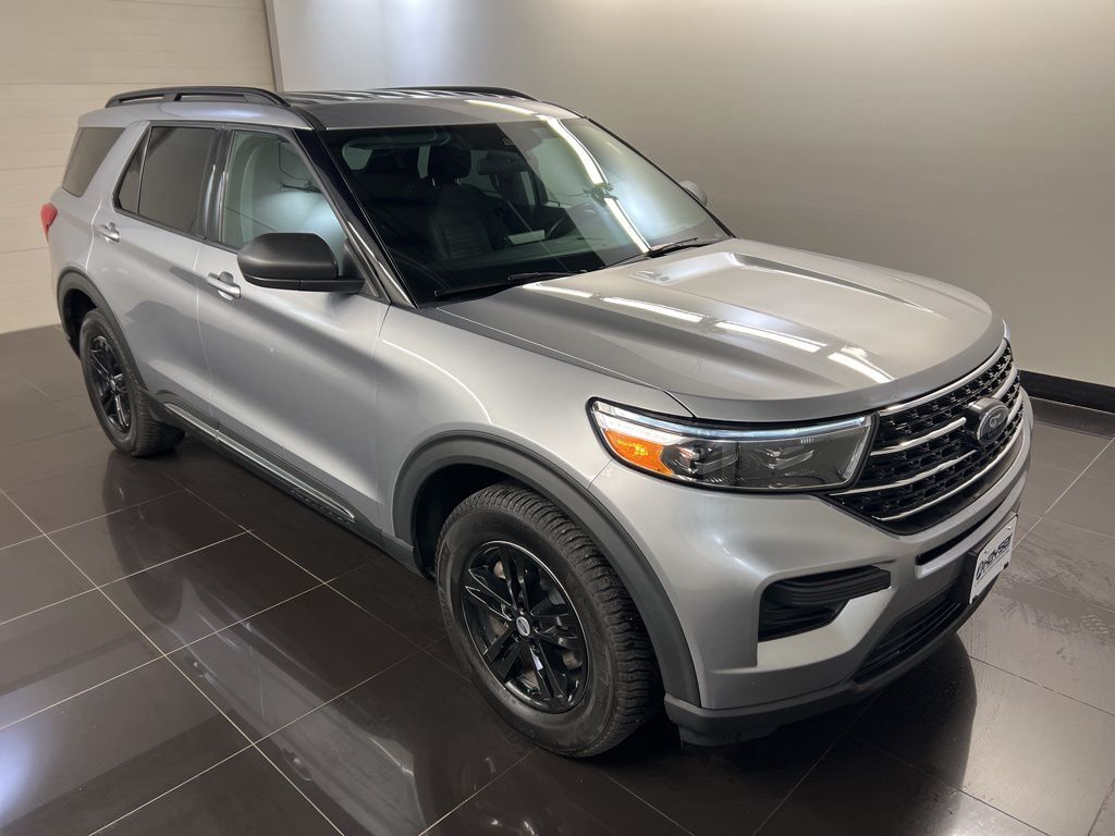 2021 FORD Explorer
