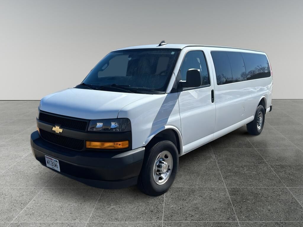 2022 CHEVROLET Express