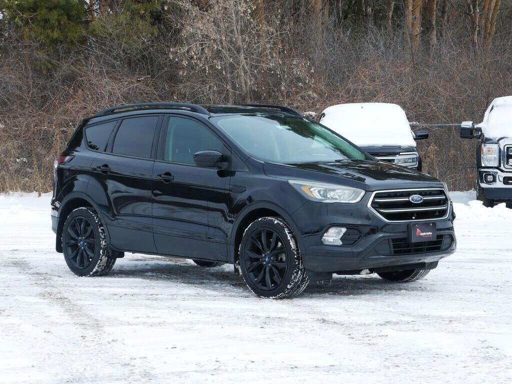 2017 FORD Escape