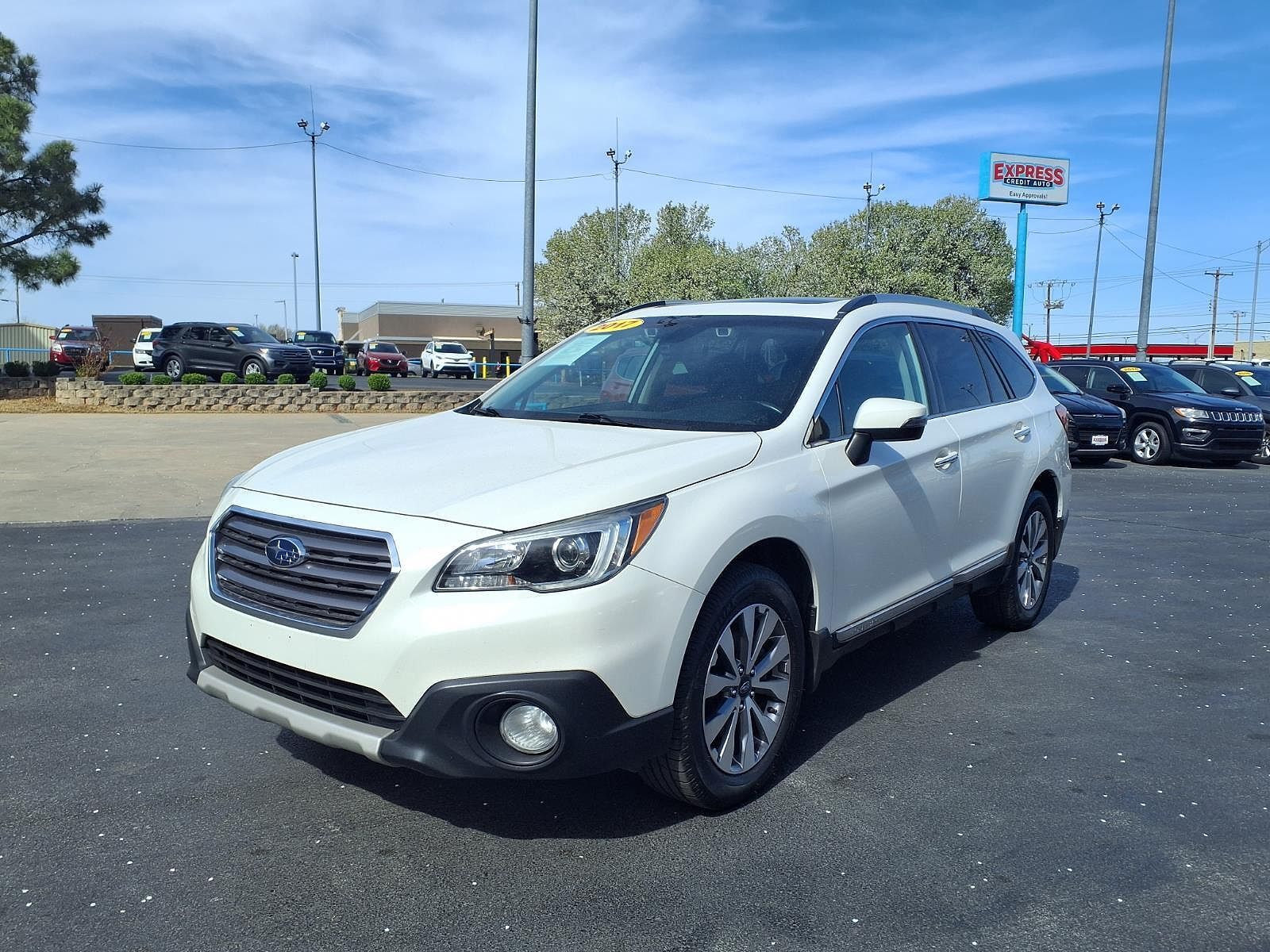 2017 SUBARU Outback