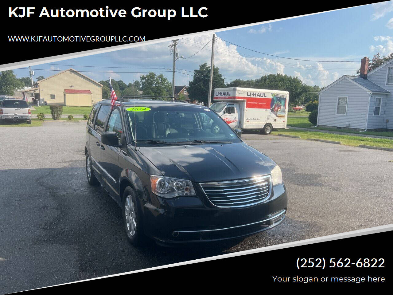 2014 CHRYSLER Town and Country