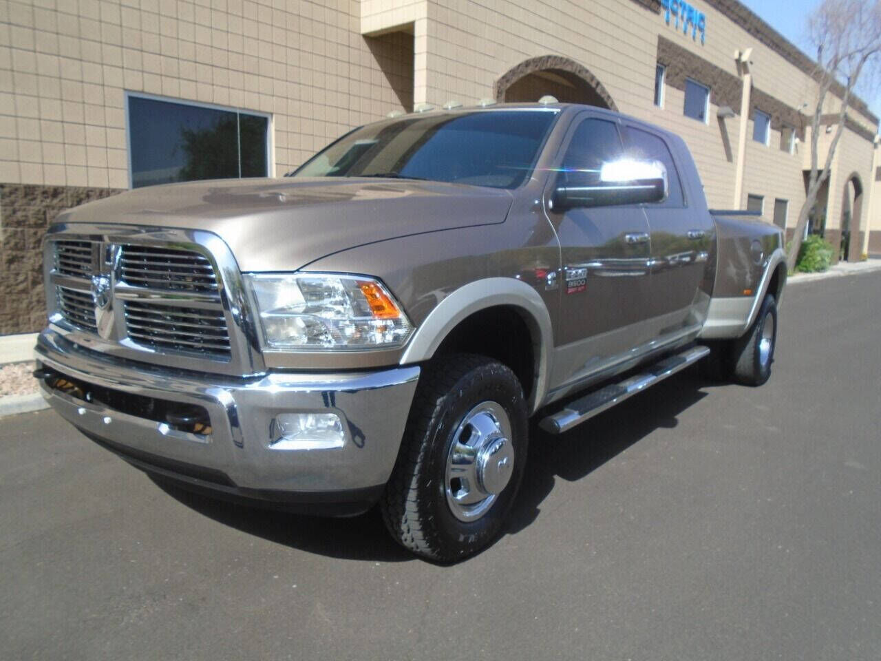 2010 DODGE Ram