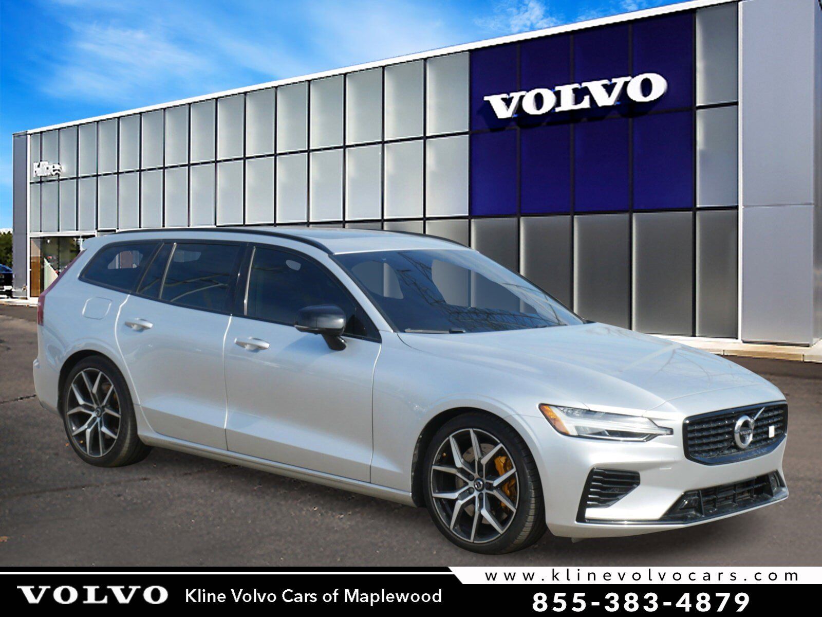 2021 VOLVO V60