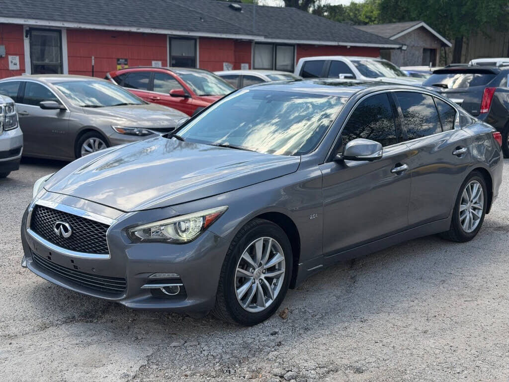 2017 INFINITI Q50