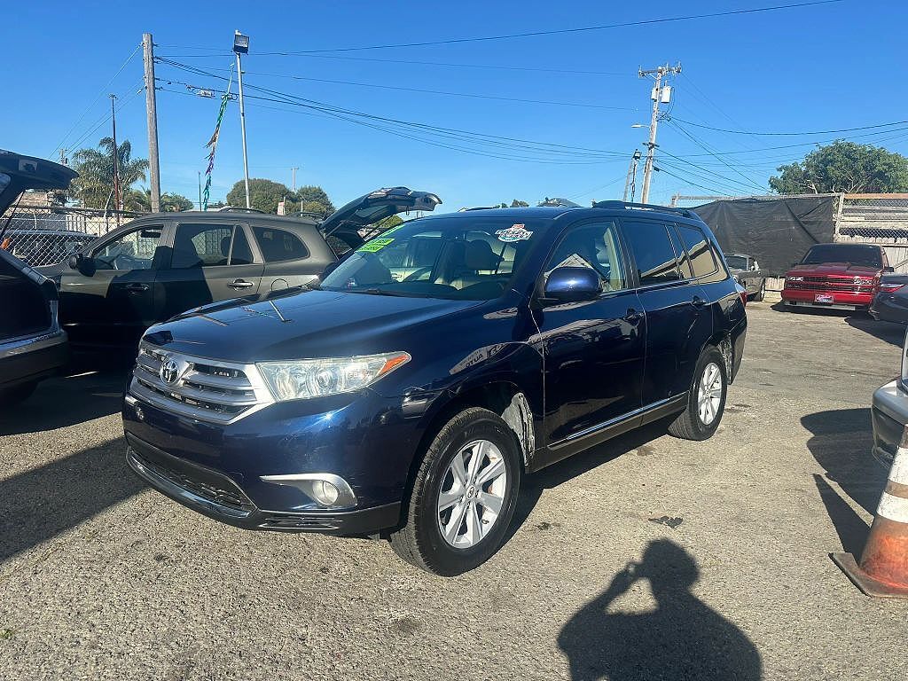 2013 TOYOTA Highlander