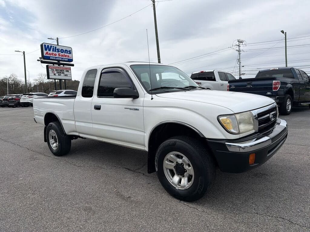 2000 TOYOTA Tacoma