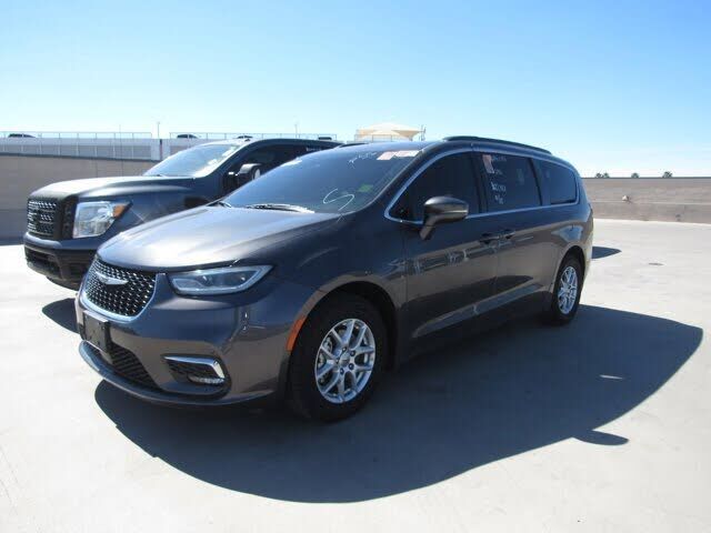 2022 CHRYSLER Pacifica