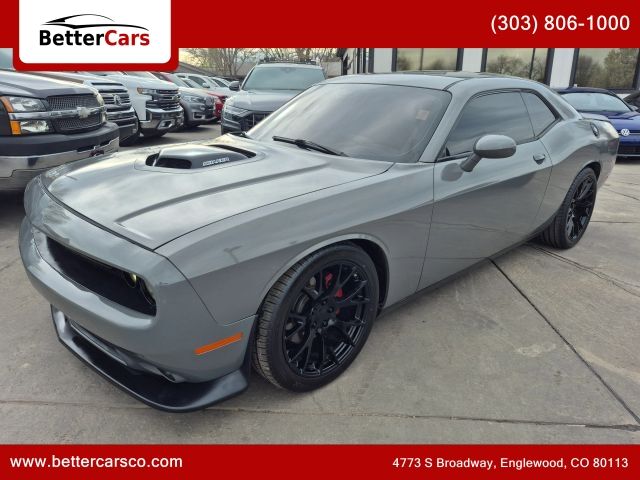 2017 DODGE Challenger