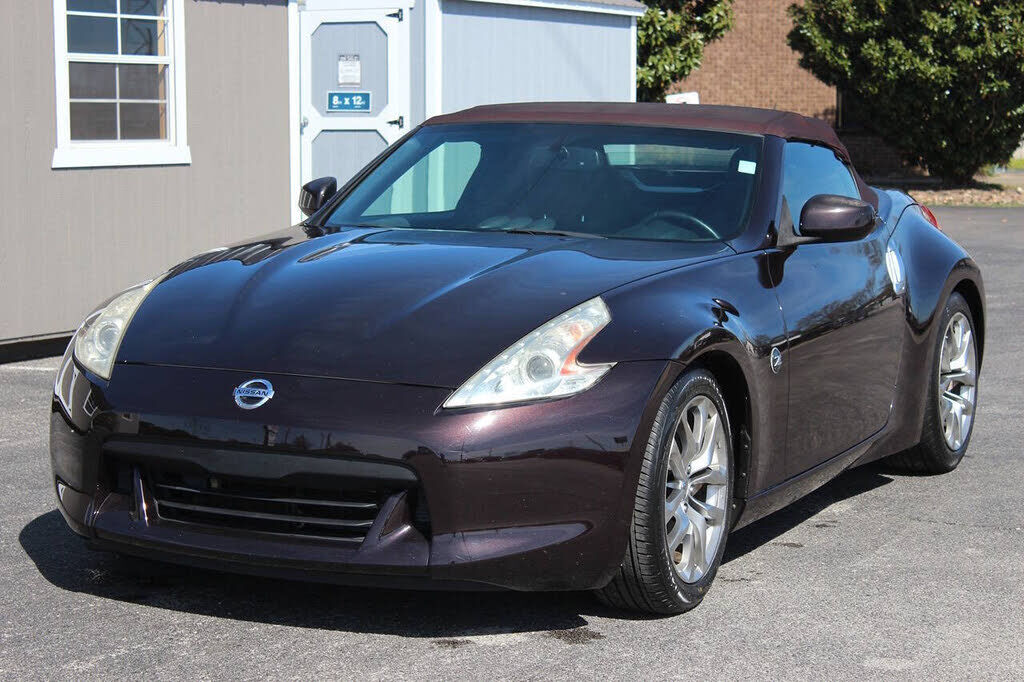 2011 NISSAN 370Z