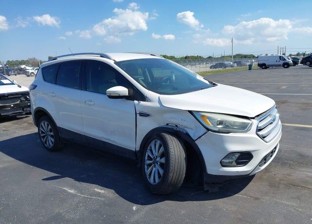 2017 FORD Escape