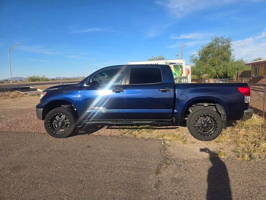 2013 TOYOTA Tundra