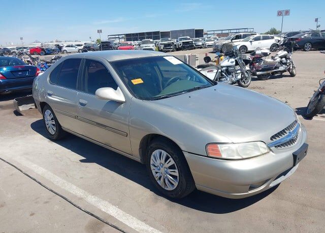 2000 NISSAN Altima
