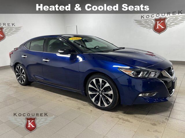 2017 NISSAN Maxima