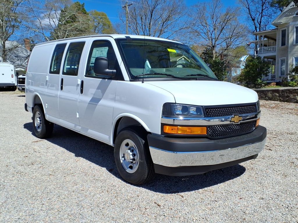 2026 CHEVROLET Express