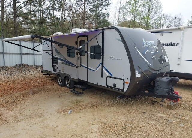 2017 FOREST RIVER Coachmen Apex