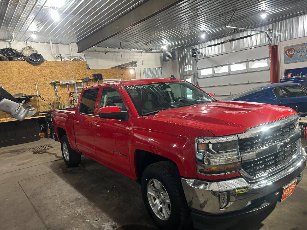 2018 CHEVROLET Silverado