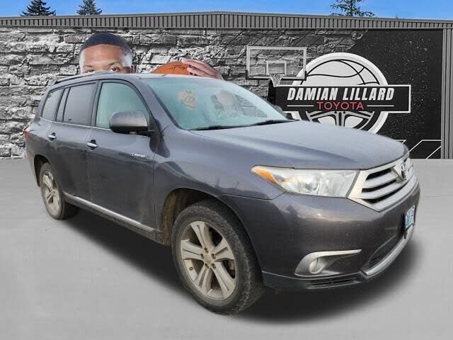 2011 TOYOTA Highlander