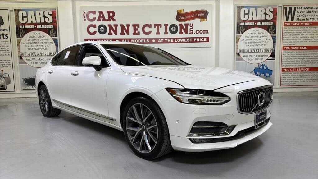 2018 VOLVO S90